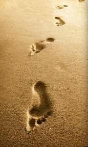 footprints.in.sand